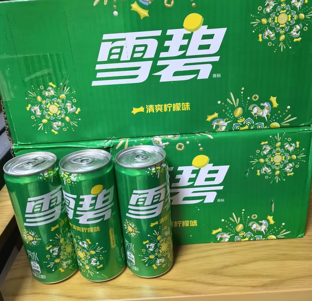 雪碧高听摩登罐